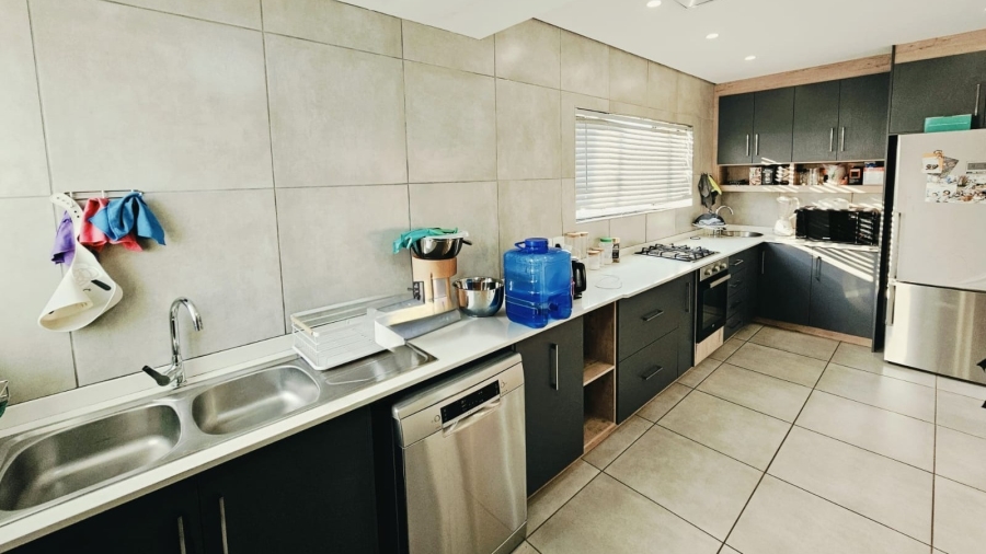 3 Bedroom Property for Sale in Van Der Hoff Park North West